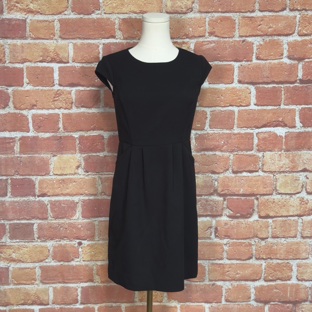 Ann Taylor Loft Black A-Line Fit & Flare Dress Pocket Ponte Knee Length Size 2P